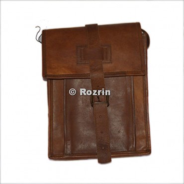 LEATHER TRAVELAR TABLET BAG